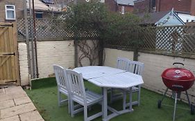 Spacious 3 Bed House Near Beach!